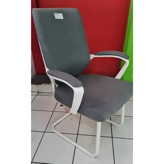 Silla Ejecutiva de Espera con Brazos (Gris)