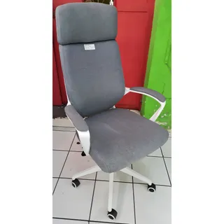 Silla Gerencial Ergonómica (Respaldo Alto en Tela)